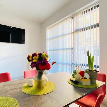 Shadwell - Walking Distance To Tower Bridge, Two Stations In Close Proximity London Exterior photo